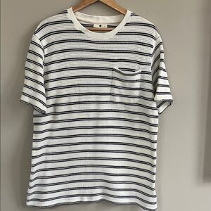Anerkjendt Akkikki Jacq Stripe white and black short sleeve T-shirt size large